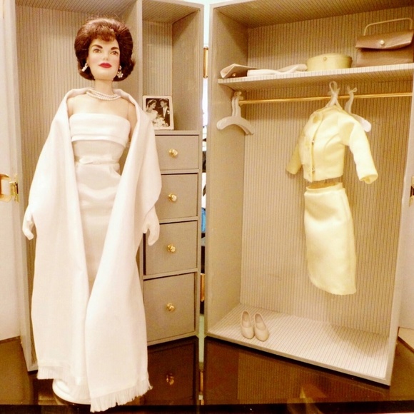 Franklin Mint | Other | Franklin Mint Jacqueline Kennedy Doll With Wood